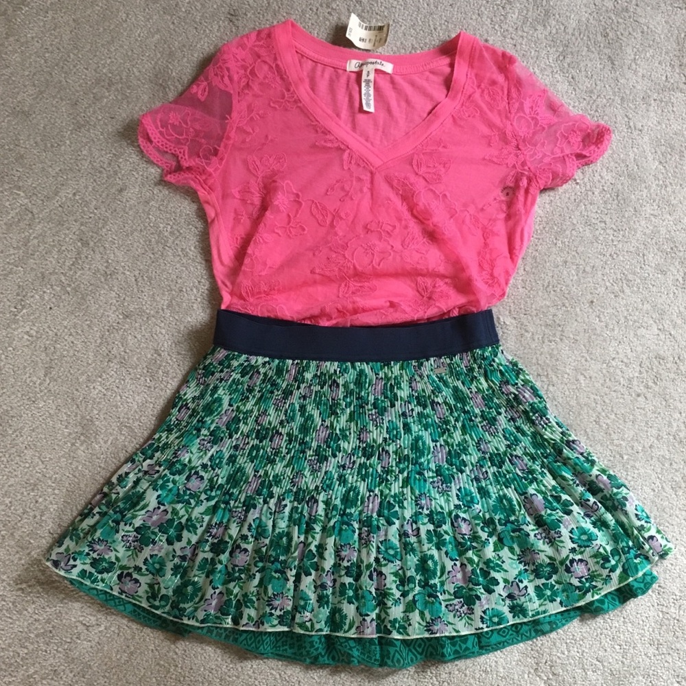 NEW Aeropostale Floral Accordion Mini Skirt JR XS